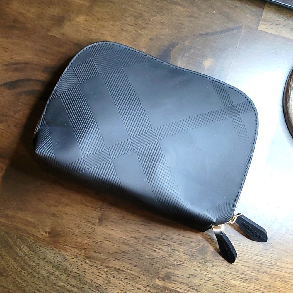 Burberry Beauty Pouch 👝